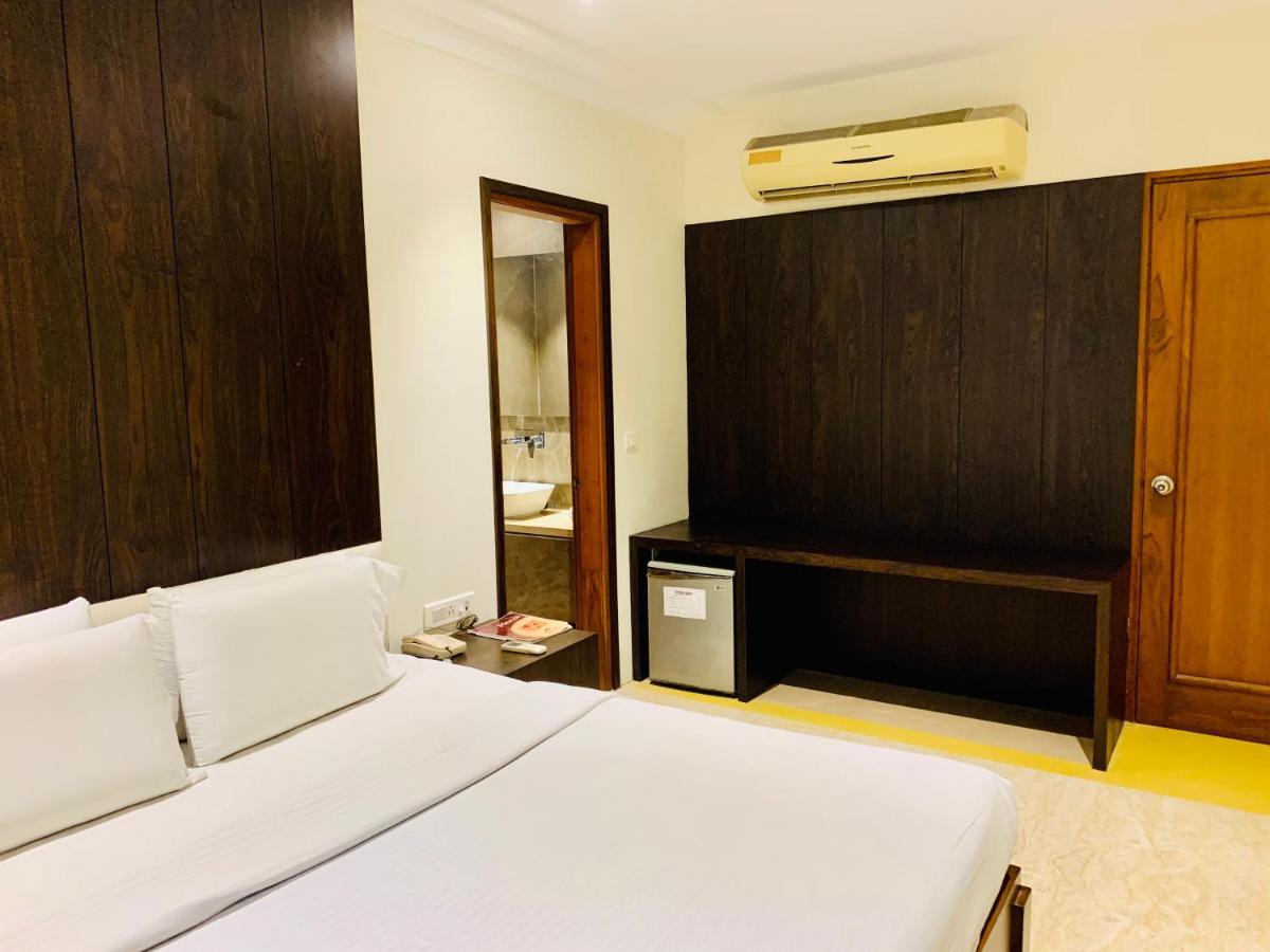 Hotel Bhoomivilas Agra  Εξωτερικό φωτογραφία
